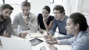 Relațiile de muncă